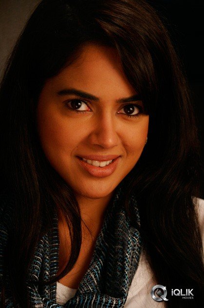 Sameera-Reddy